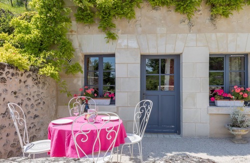 Noizay Cottage | Troglodyte holiday home in Touraine