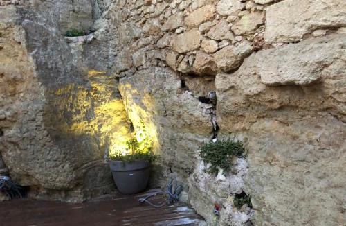 Thore-la-Rochette Apartment | TROGLODYTE LOFT 2