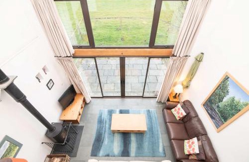 Uckington House | Troilus Barn