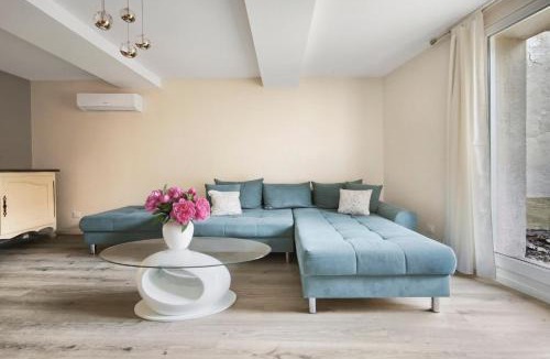Le Chateau Apartment | Trois Appartements central et authentique à Canet-en-Roussillon
