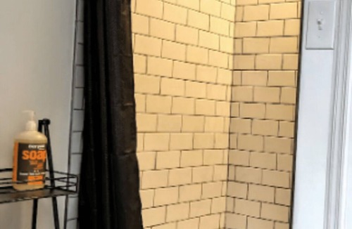 Wilmington Apartment | Trolley Teacup Charming Cozy Studio