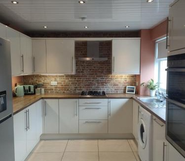 Troon House | Troon Beach & Golf House