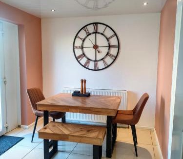 Troon House | Troon Beach & Golf House