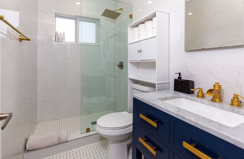 Surfside Apartment | Tropi-Cool 2 Bedroom Apt