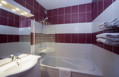 Rivesaltes Hotel | Tropic Hotel