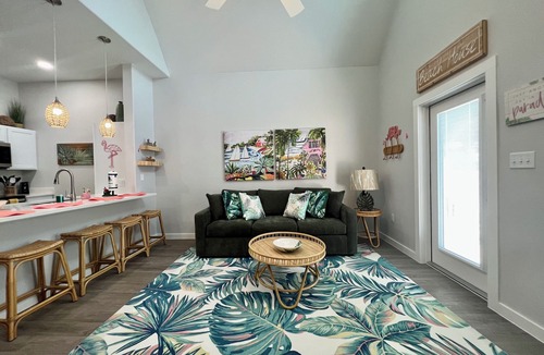 North Beach House | Tropic Like It's Hot