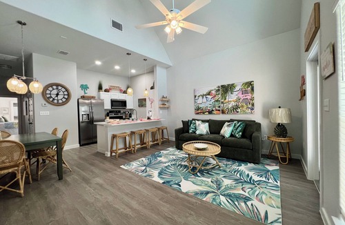 North Beach House | Tropic Like It's Hot