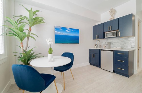 Palm Beach Condo | Tropical Breeze of Palm Beach Studio