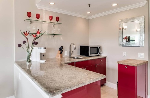Palm Beach Condo | Tropical Coastal Loft 3214