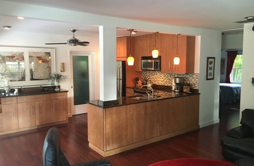 Alta Vista House | Tropical Downtown home close to all Sarasota attractions, Main St & Lido Beach