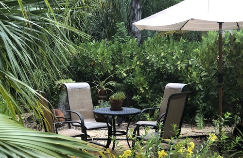 Alta Vista House | Tropical Downtown home close to all Sarasota attractions, Main St & Lido Beach