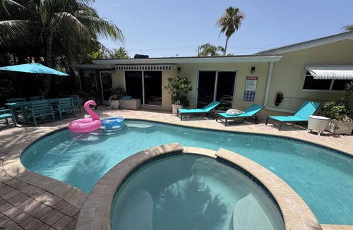 Deerfield Beach House | Tropical dream heated pool home