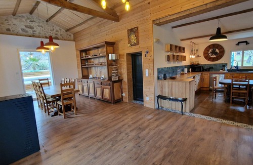 Le Fleix House | Tropical Escape in Dordogne