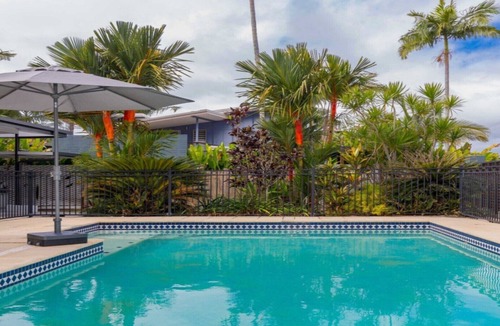 Palm Cove House | TROPICAL ESSENCE @ PALM COVE