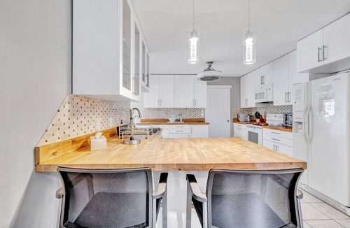 Port Charlotte House | TROPICAL FAMILY OASIS ON CANAL-PET FRIENDLY