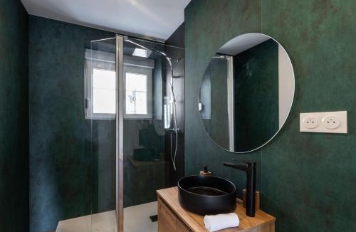 Mulhouse Apartment | Tropical