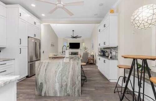Port Charlotte House | Tropical Garden Hideaway