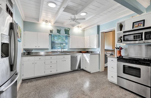 Kenmont House | Tropical Gem-Private Pool!