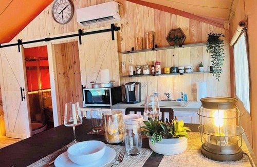 Punta Gorda Cabin | Tropical Glamping with Hot Tub