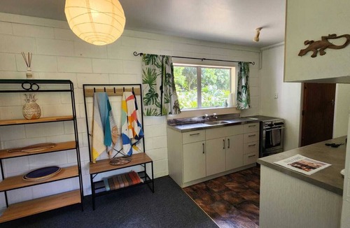 Tutukaka Apartment | Tropical Hideaway 150 meters from the beach.