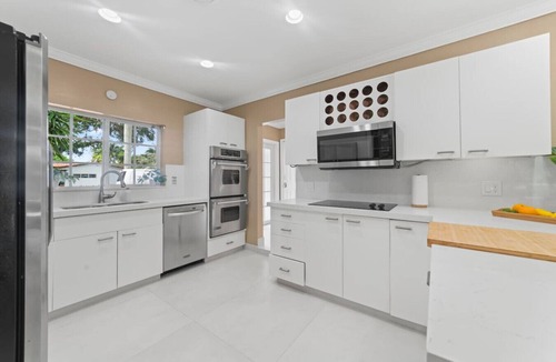 North Miami Beach House | Tropical hideaway | private pool | tiki | beach