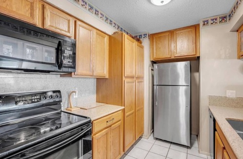 Granite Shoals Apartment | Tropical Hideaway Condo