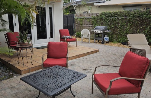 Riviera Estates House | Tropical Home! 3 bed/2 bath Oasis with Pool!
