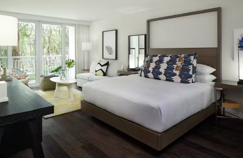 Rock Harbor Hotel | Tropical King Room Featuring Hammock Views