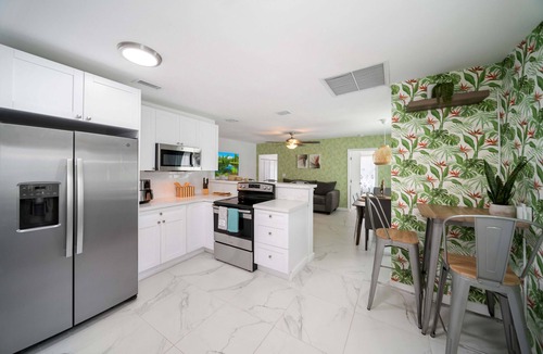 Little Havana House | Tropical Marlins House