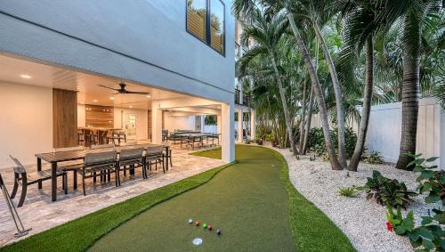 Siesta Key Village House | Tropical Oasis - 5290