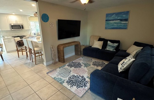 Indian Waterways House | Tropical Oasis Anchor located on the bayside with pool.