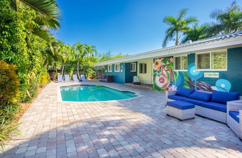 South Corals House | Tropical Oasis Heated saltwater Pool 6min to beach