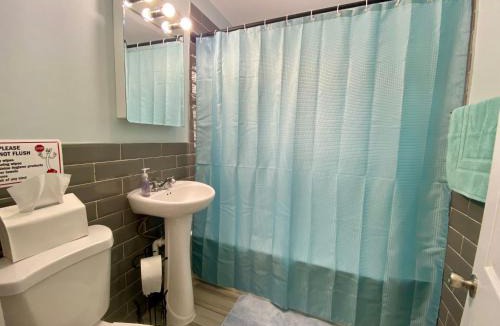 Irvington House | Tropical Oasis - Room 1