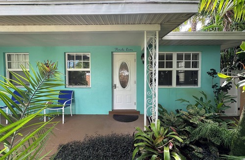 Lake Worth Corridor Apartment | Tropical Oasis at Pairadice Palms in Lake Worth Beach, FL - Florida Room