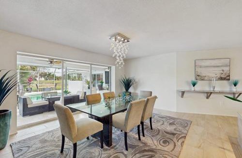 Trailer Estates House | Tropical Oasis