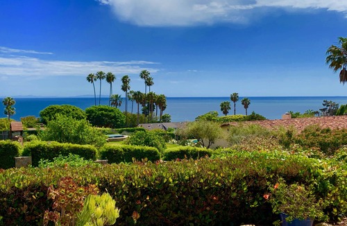 Eastern Malibu House | Tropical oceanview Malibu luxury retreat heated salt pool, spa, firepit, beaches