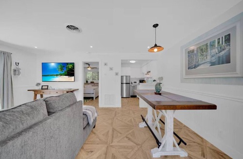 Fort Lauderdale Apartment | Tropical Paradise+ Pool & Patio!