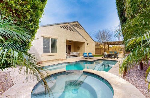 Chandler House | Tropical Poolside Paradise