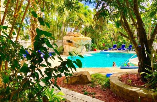 Pompano Beach Condo | Tropical Studio - Garden, Pool & Beach Access