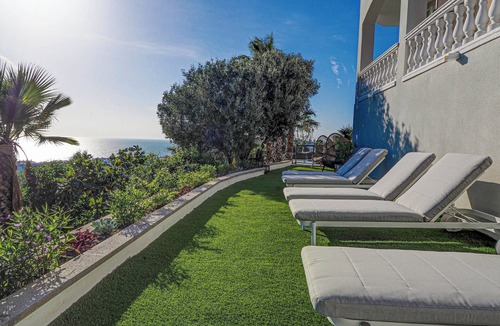 Sitges Apartment | Tropical Suite by Hello Homes Sitges