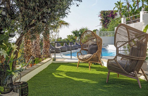 Sitges Apartment | Tropical Suite by Hello Homes Sitges