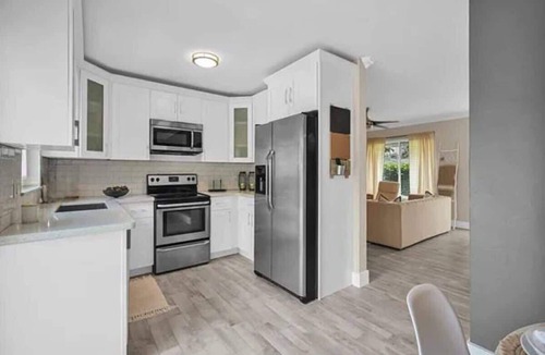 North Corals House | Tropical Tango 3BR 2BA W/Pool & Jacuzzi