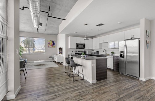 St. Petersburg Apartment | Tropicana Stadium 2 Bed In DWTWN W/Free Parking