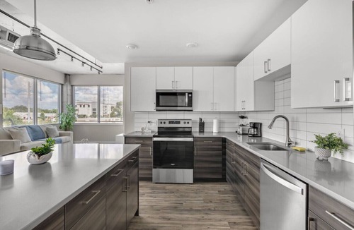 St. Petersburg Apartment | Tropicana Stadium 2 Bed In DWTWN W/Free Parking