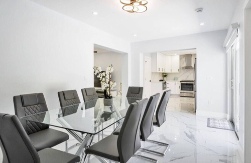 North Andrews Gardens House | TropiCasa - new construction