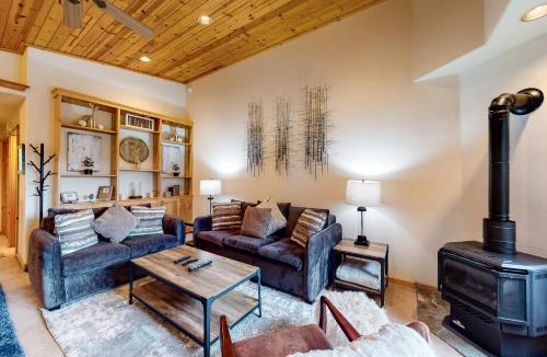 Truckee Apartment | Trout Creek Condo