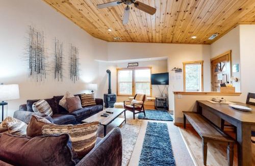 Truckee Apartment | Trout Creek Condo