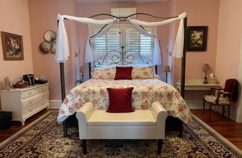 Jesup Bed & Breakfast | Trowell Historic Inn