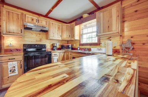 Troy House | Troy Cabin w/River Access: Fish, Kayak & More!