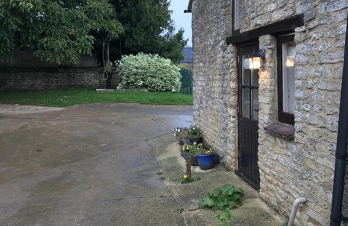 Farthinghoe Apartment | Troy's Barn